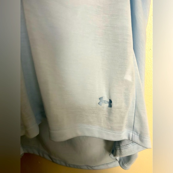 Women’s heat gear tee - Picture 2 of 3